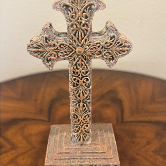 Distressed Ornate Decorative 8”  Cross Home Accent - Picture 8 of 10